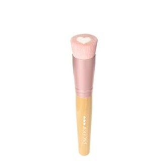 Makeup brush with heart-shaped bristles