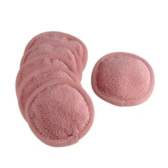 Set of pink reusable cotton pads